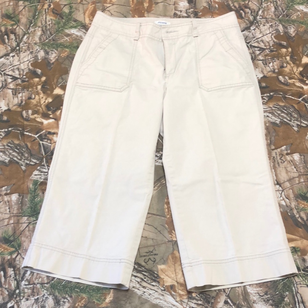 Dockers Capris